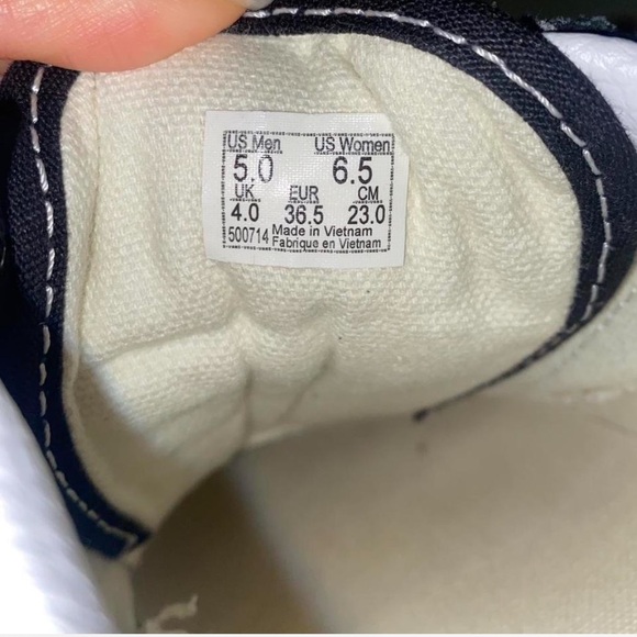 Vans Old Skool Velcro in Black - Picture 4 of 4